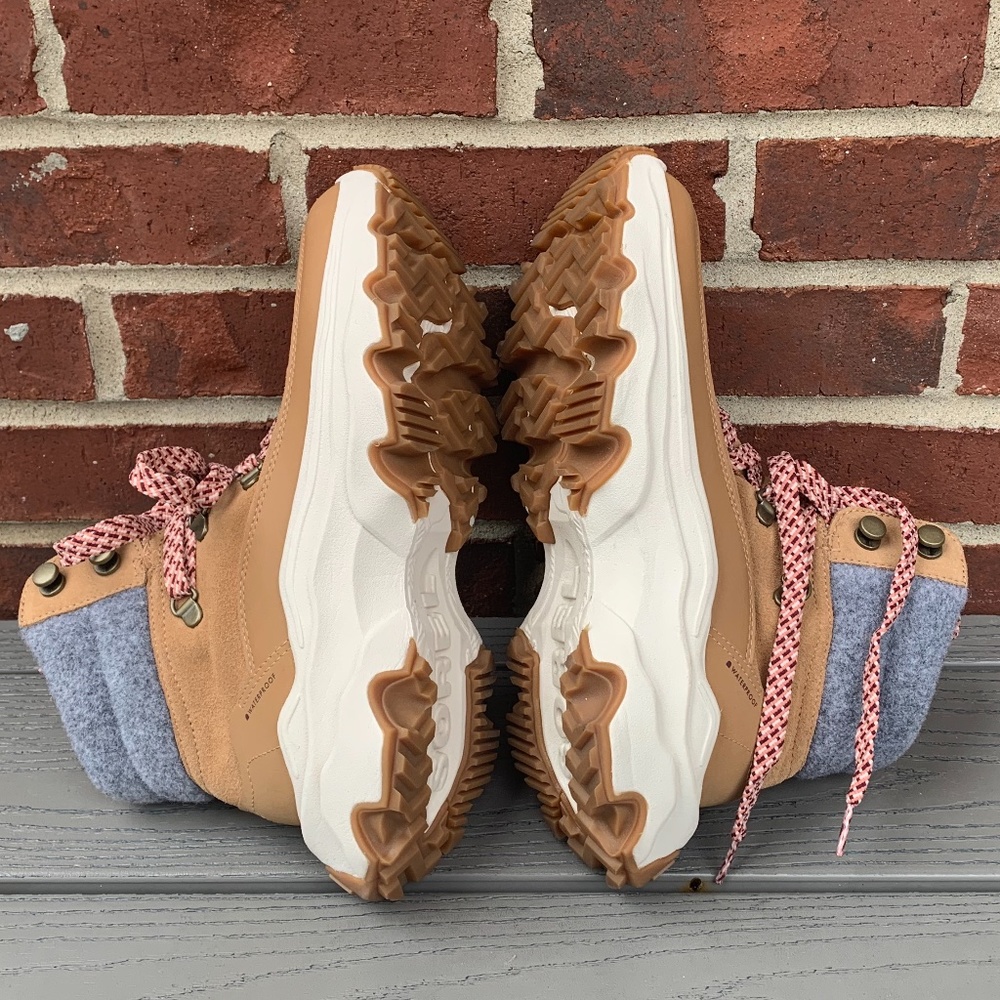 Sorel Kinetic Breakthru Conquest Waterproof Boots - Picture 7 of 13